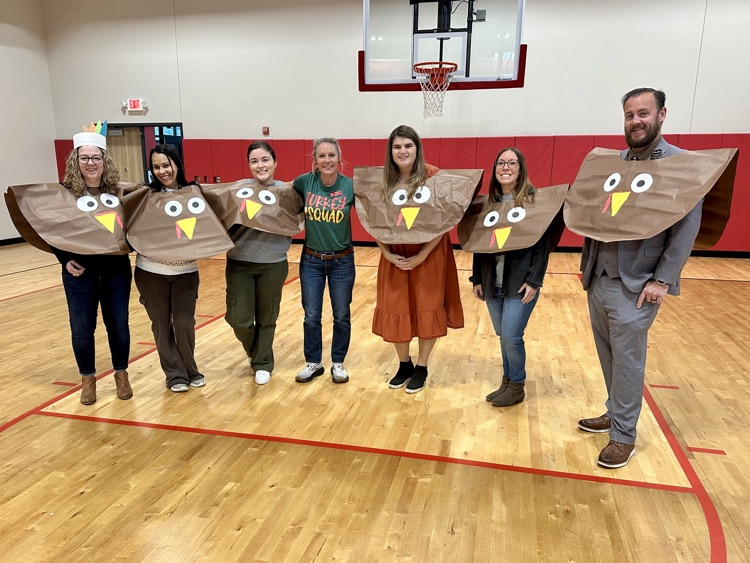 teachers dressed as turkeys