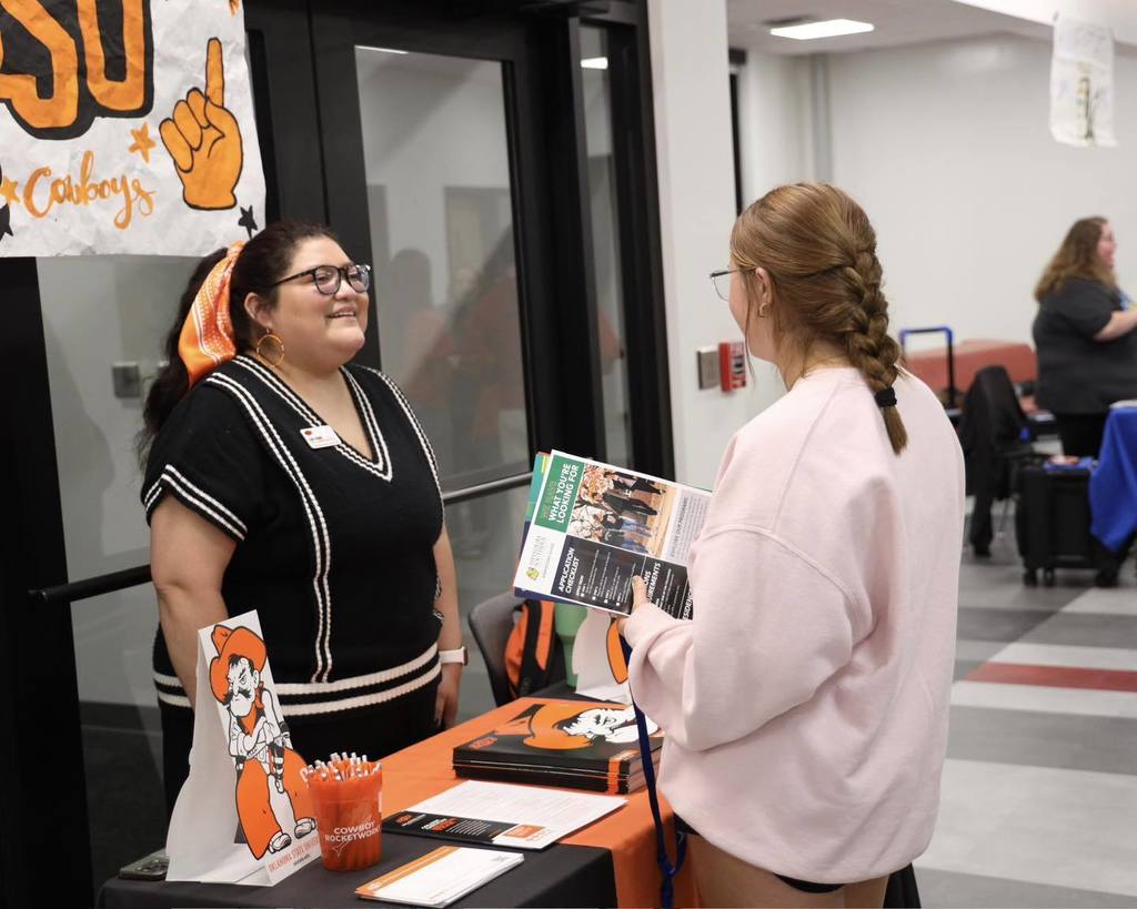 college rep talking to student