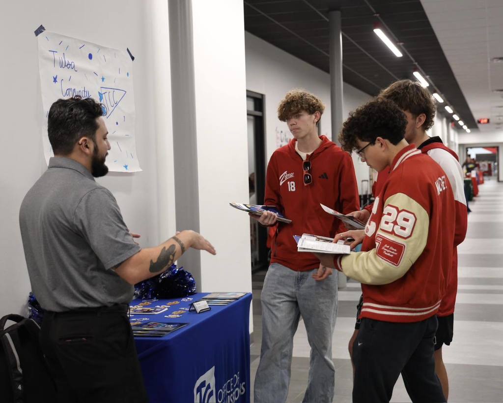 college rep talking to student