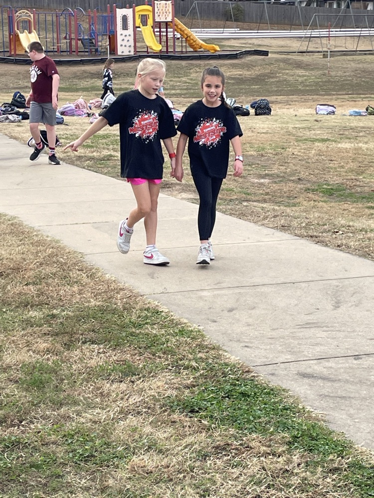  running club graphic 