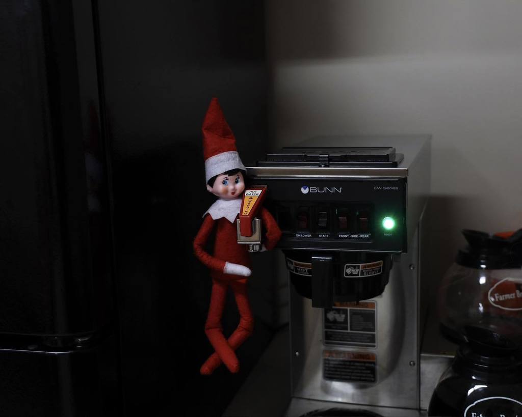 elf on the shelf coffee machine