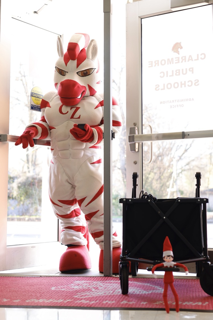 Zebs holding his “backpack” and dazzle on the side 