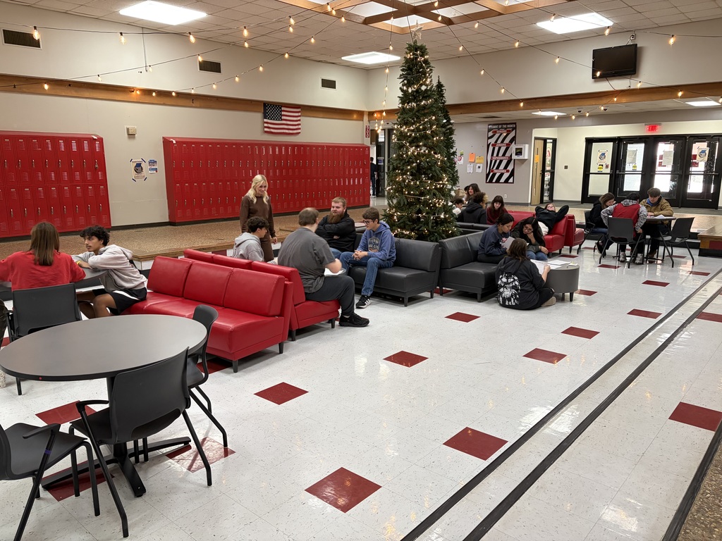 Preparing for finals can include creative and engaging review activities πβ¨ Today, students took a brain break while sharpening their skills with a game of Punctuation and Grammar Sorry! . A little friendly competition and purposeful practice as they get ready to finish the semester strong!