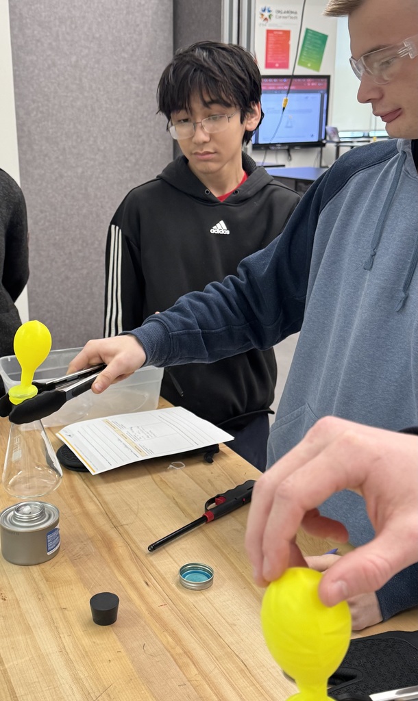 Aviation students took their learning to new heights with the Jet Engine Lab! During this investigation, they explored how jet engines take in air, compress it, and combust it—gaining a hands-on understanding of the power behind flight. 🚀🔥