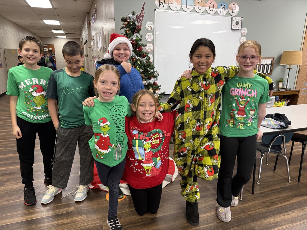 student dressed as the grinch