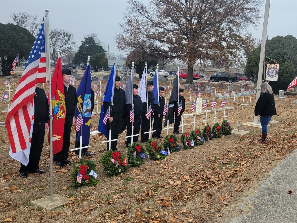 cadets laying wreaths