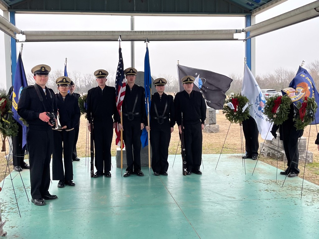 cadets laying wreaths