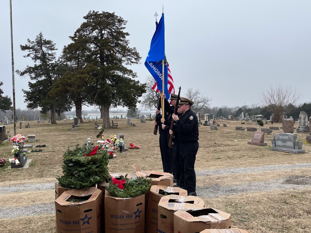 cadets laying wreaths