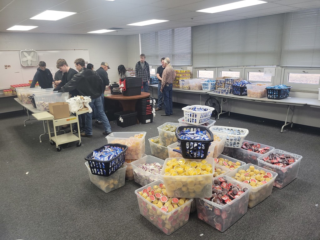 On January 6, Claremore High School NJROTC cadets volunteered their time to support the Food for Kids program, helping ensure local children have access to nutritious food in the weeks ahead. Working as a team, the cadets assembled 568 food bags for distribution—an outstanding effort that directly benefits families in our community.  Their hard work, teamwork, and willingness to serve reflect the core values of NJROTC and our strong commitment to community service. We are proud of these cadets for making a meaningful difference right here at home.