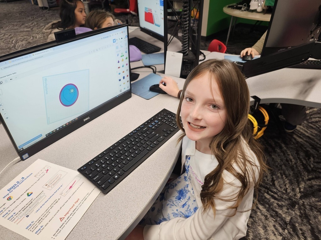 Claremont Elementary students in STEM class.