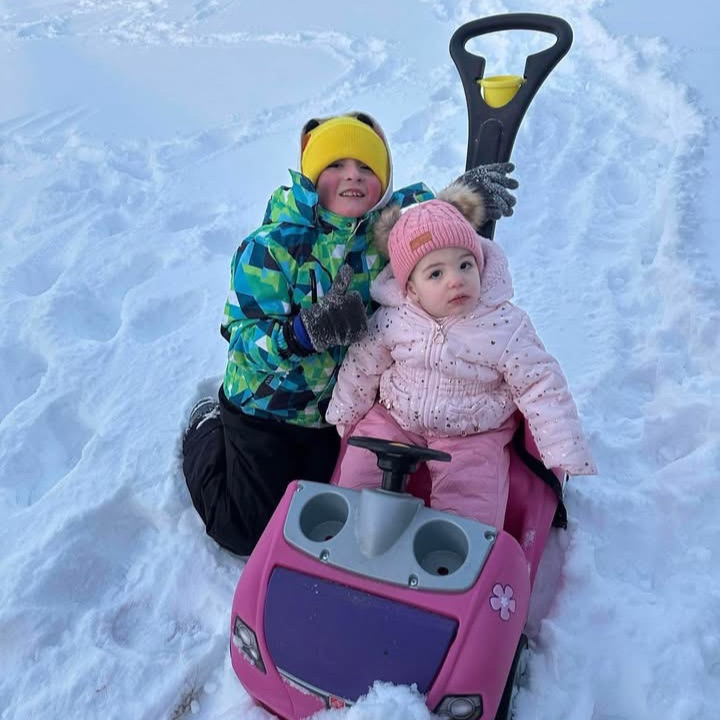 students in the snow