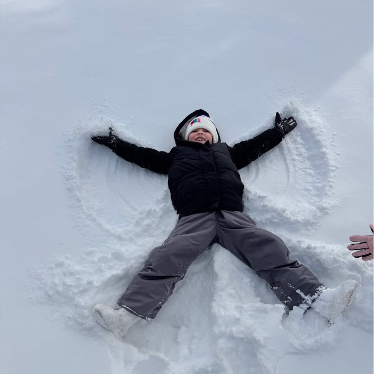 students in the snow