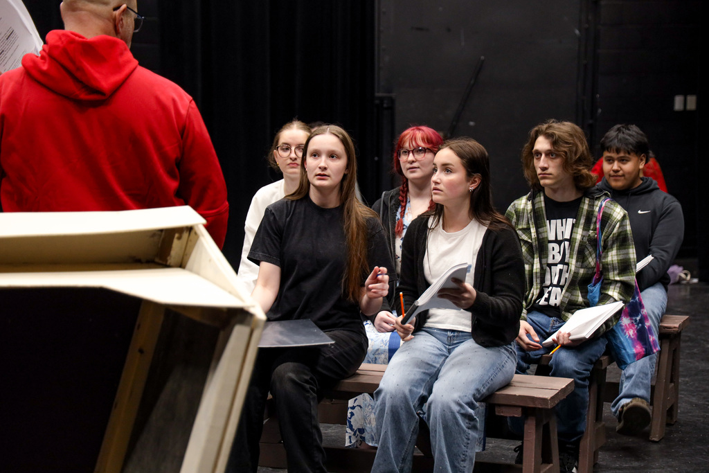Doonkeen working with cast of Footloose.