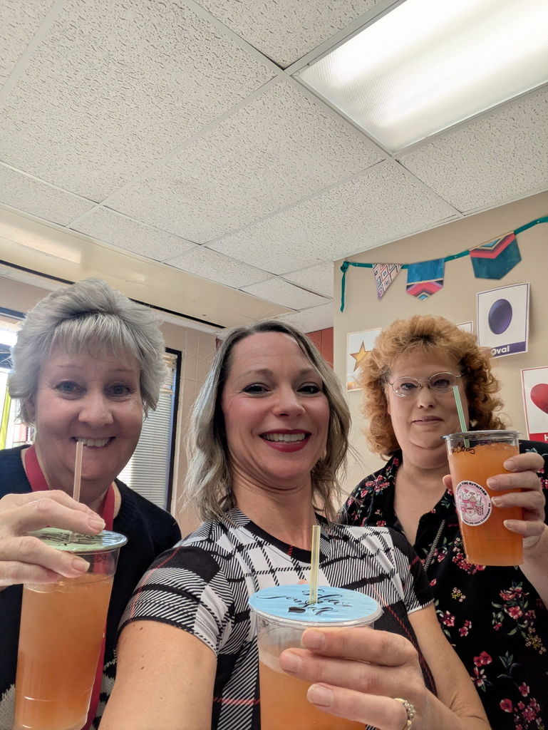 teachers with teas