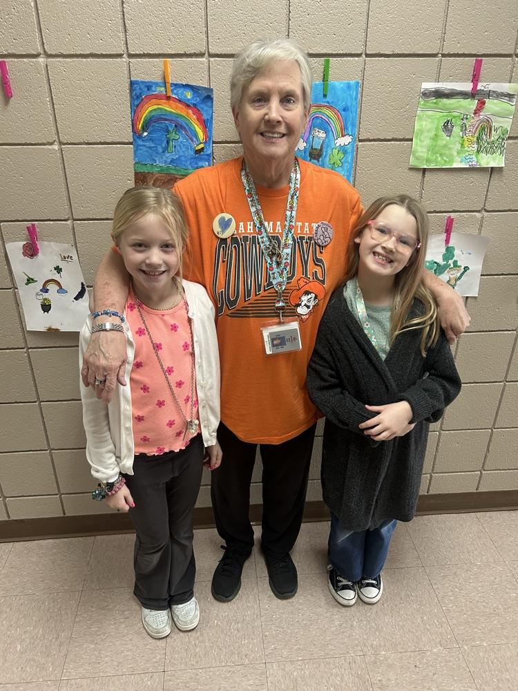 teacher and student dressed like eachother