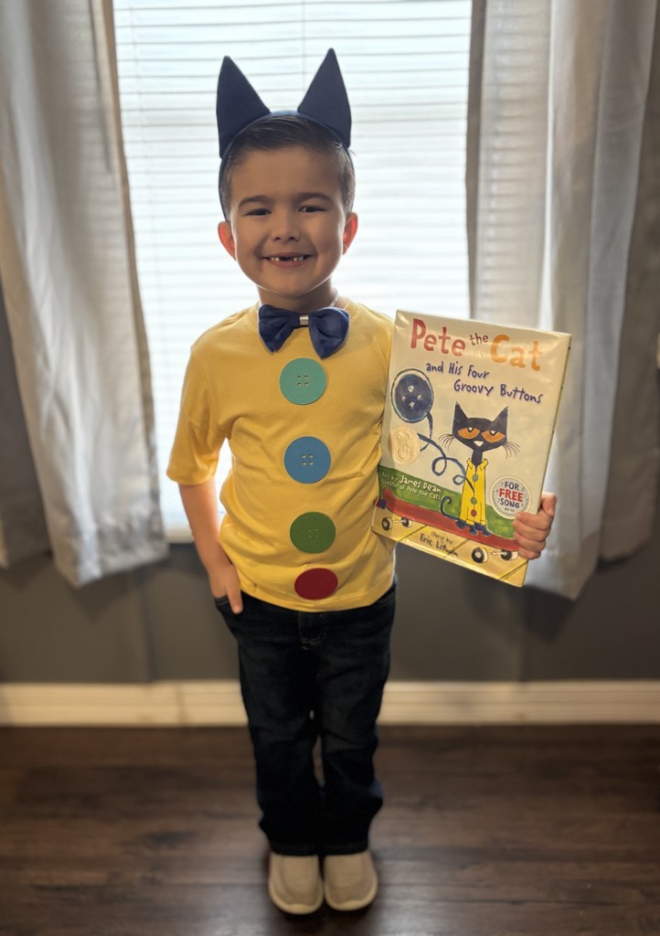 student dressed as if you give a mouse a cookie