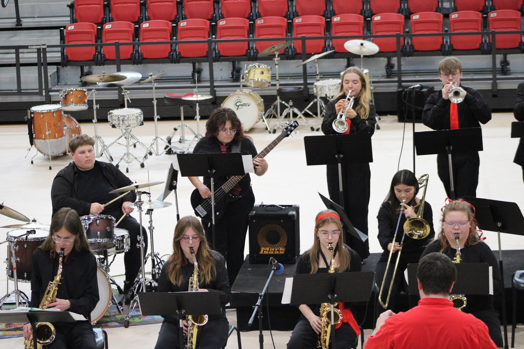 CHS Beginning Jazz Band at the Verdigris contest