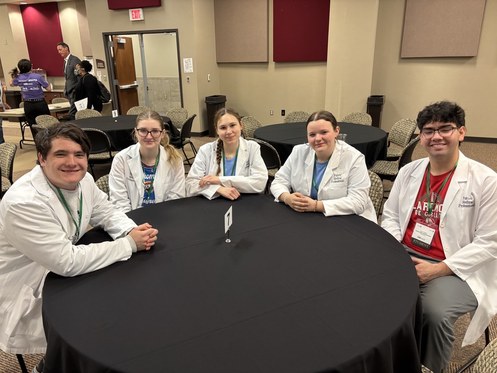 A few weeks ago, some of our Biomed students had the opportunity to attend the Youth Medical Mentorship Medical Summit.  Students gained hands-on experience, explored a variety of healthcare career paths, and learned directly from professionals working in the medical field. It was a great opportunity for our students to grow their knowledge and see what their future in healthcare could look like! 🩺
