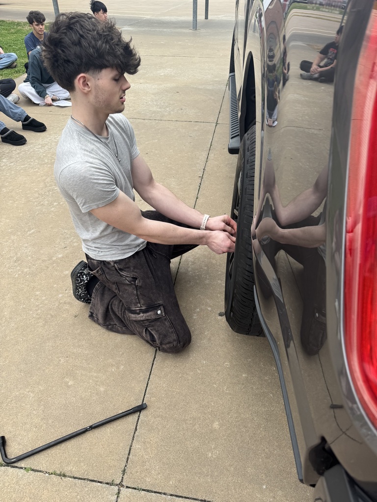 Real-life learning in action! 🔧🚗 Students in Coach Jackson’s classes recently learned an important life skill—how to change a tire from start to finish. From safely preparing the vehicle to removing and replacing the tire, students practiced each step of the process. This kind of hands-on experience teaches independence and confidence, giving students practical skills they can use for the rest of their lives. Some lessons simply can’t be replaced!
