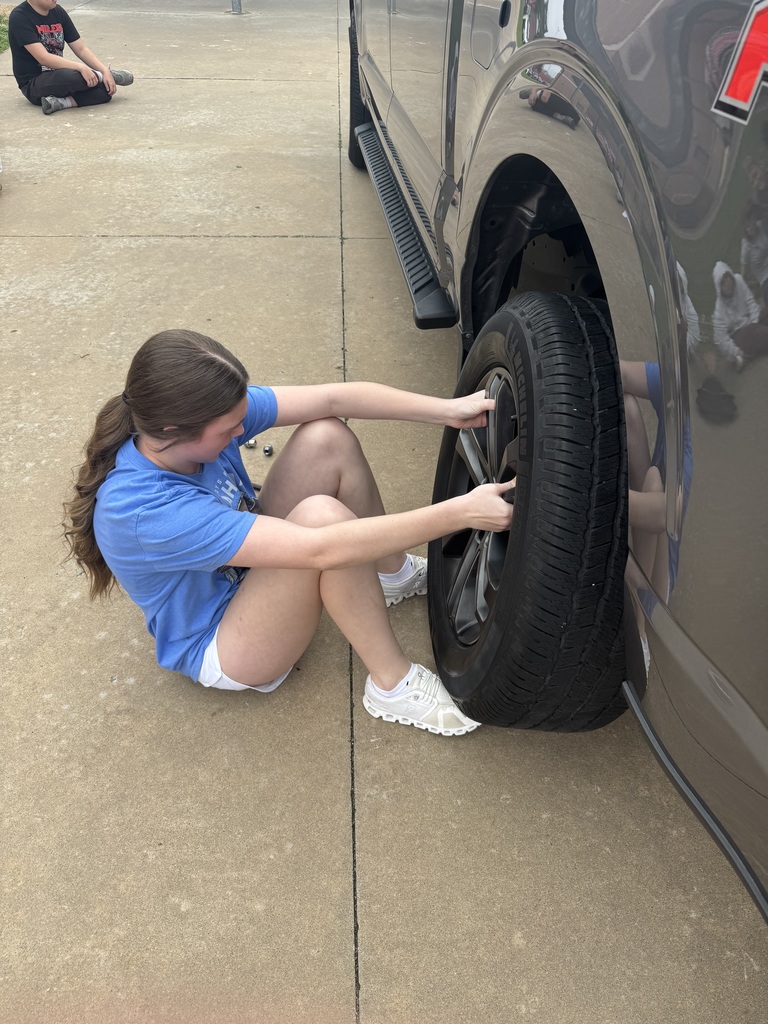 Real-life learning in action! 🔧🚗 Students in Coach Jackson’s classes recently learned an important life skill—how to change a tire from start to finish. From safely preparing the vehicle to removing and replacing the tire, students practiced each step of the process. This kind of hands-on experience teaches independence and confidence, giving students practical skills they can use for the rest of their lives. Some lessons simply can’t be replaced!