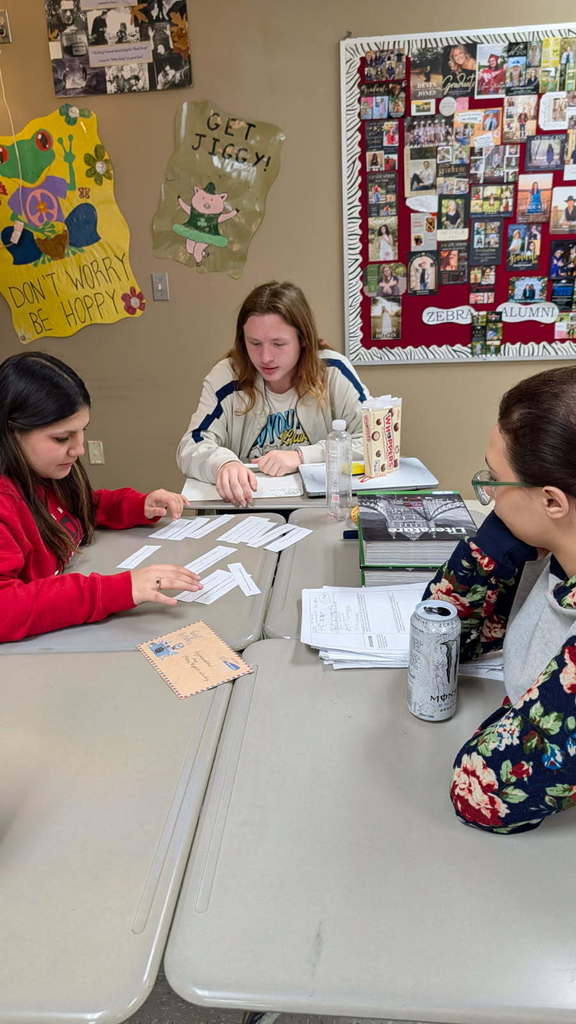 English IV students put their literary skills to the test with Puzzle Poetry. Using context clues and their knowledge of syntax rules, imagery, sonnet structure, and  punctuation, students worked to unscramble Percy Bysshe Shelley’s Romantic-era poem Ozymandias. Without the use of technology and using only their brain power, it was a race to see who could reconstruct the poem correctly first. Students demonstrated that poetry doesn't have to be boring, and it can be made up of equal parts analysis, logic, and teamwork. Critical thinking in action!
