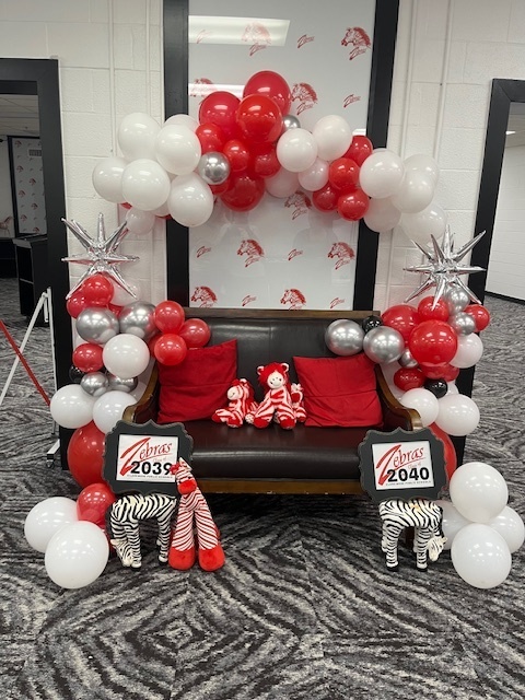 Choices students working on a service project for enrollment.