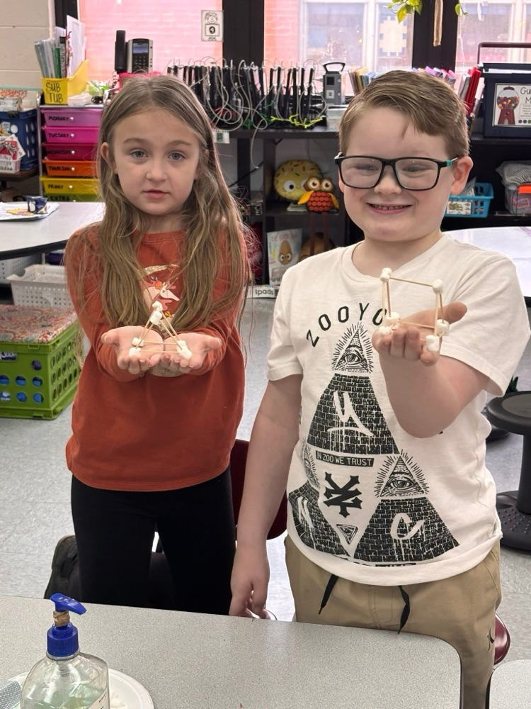 students building shapes 