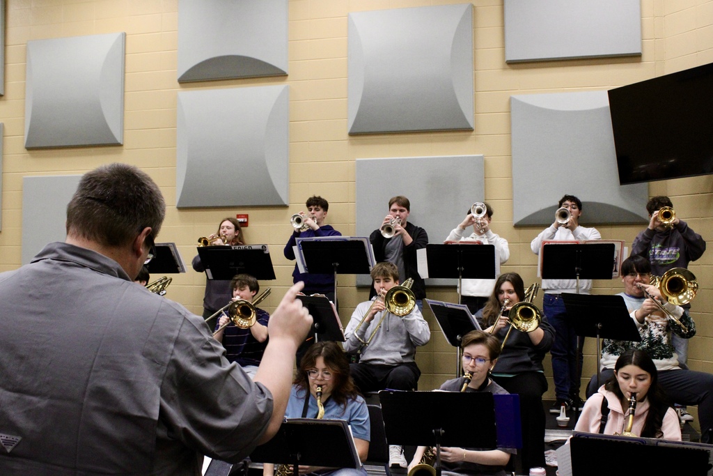 CHS Jazz Band in rehearsal working on their contest piece 