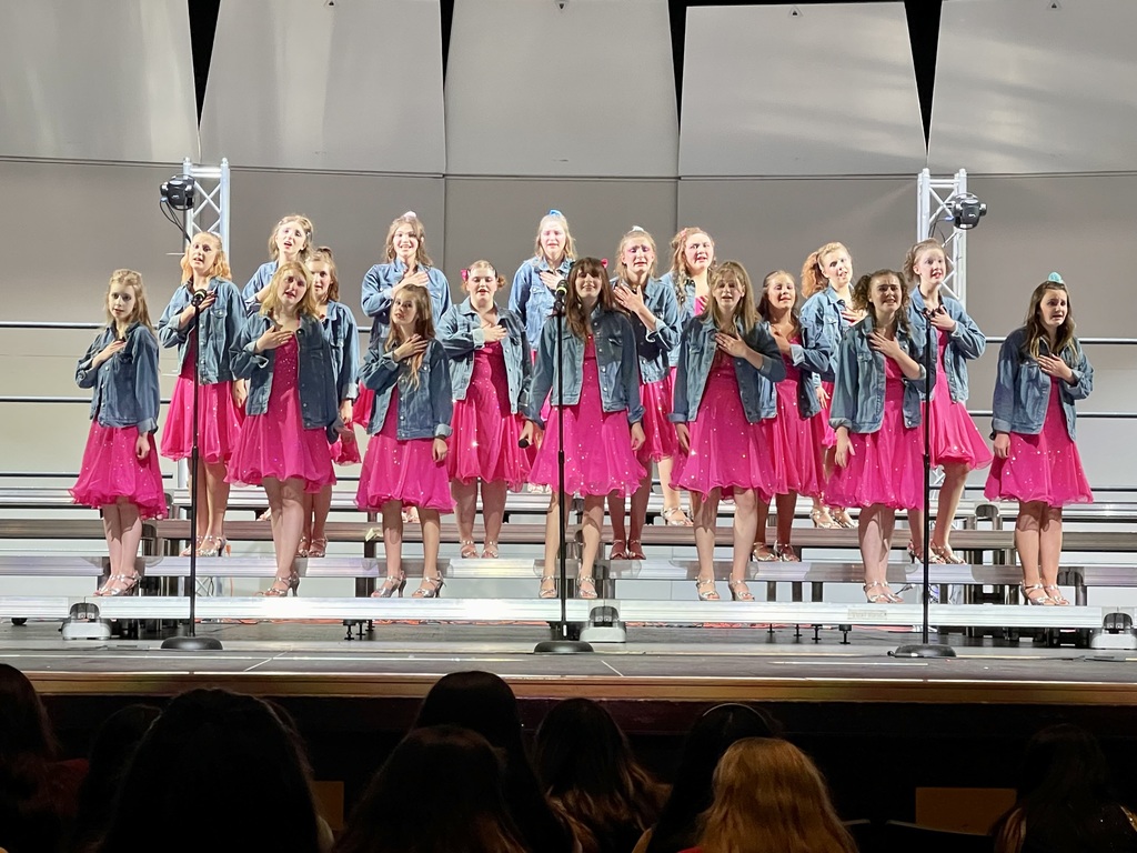 Sound Express ready on stage to sing and dance for the crowd.