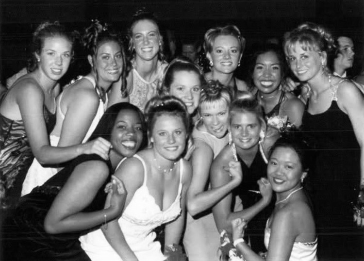 prom group photo
