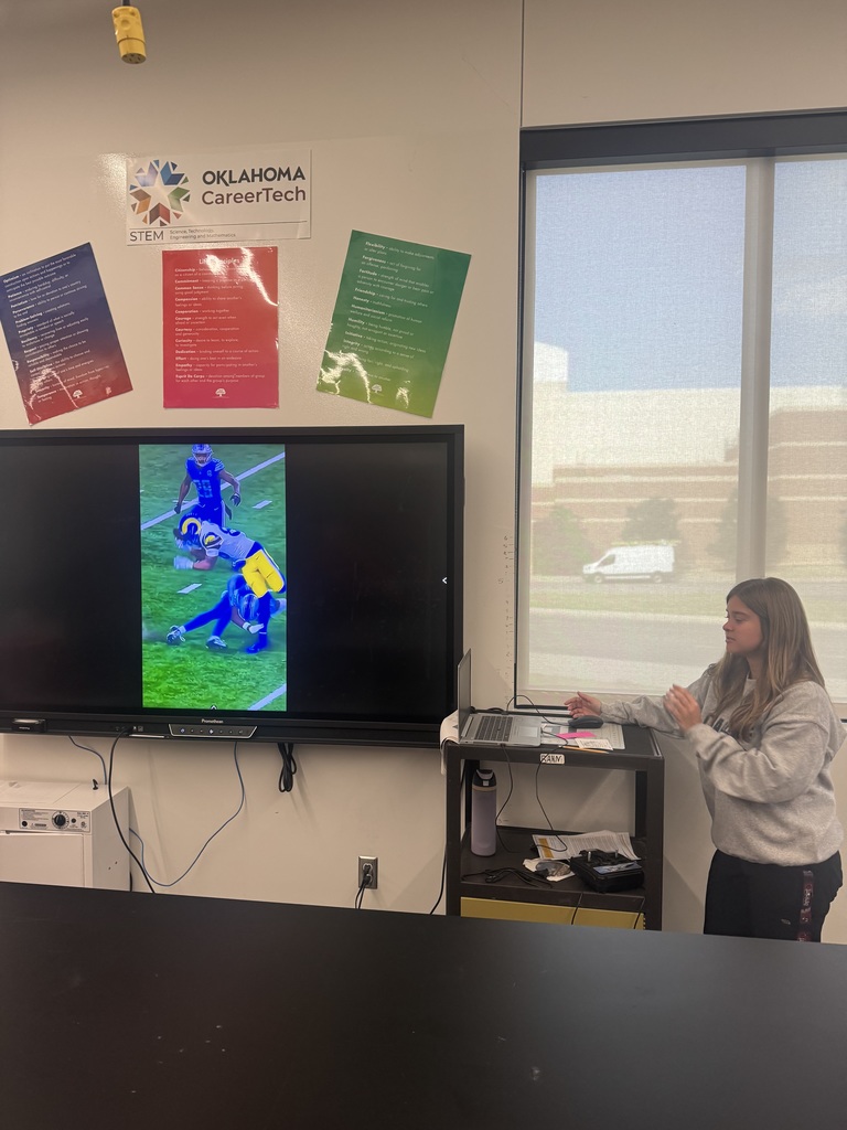 🎤🏥 Guest Speaker Spotlight: Dacie Sanders, MAT, LAT, ATC 🏥🎤  We were honored to welcome Dacie Sanders to speak with our students about careers in health and athletic performance!  Ms. Sanders shared valuable insight into the journey of becoming an athletic trainer, including education requirements, certification, and the importance of CEUs (continuing education units). Students also learned about common sports injuries and how they are diagnosed and managed.  👏 Thank you, Ms. Sanders, for inspiring our students and providing real-world knowledge about this important and impactful career field!