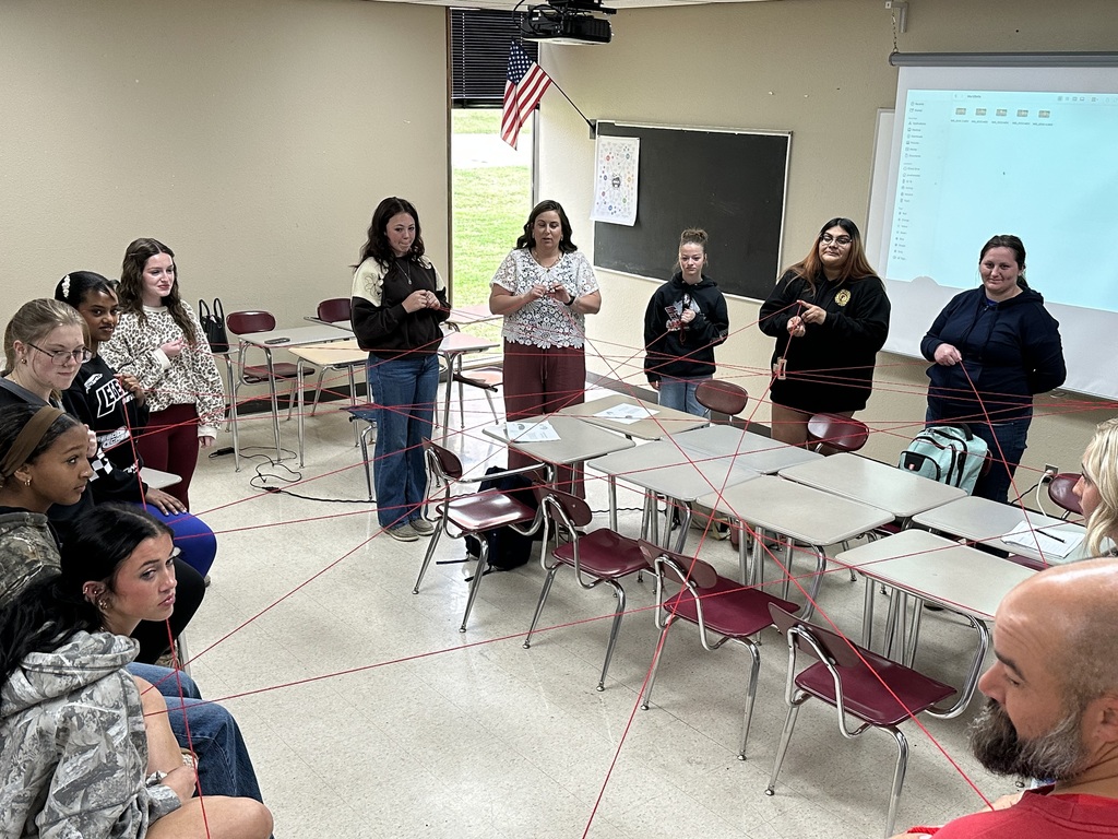 🥎💬 Team Building in Softball! 💬🥎  Our softball team recently took time out of their busy schedule to participate in a powerful team-building activity focused on vulnerable communication.  Through open and honest conversations, they worked on strengthening their trust and connection—skills that will not only help them on the field, but in life as well. 💪  👏 Proud of this group for investing in each other and building a stronger team culture!