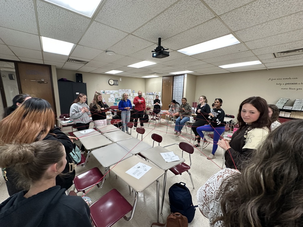 🥎💬 Team Building in Softball! 💬🥎  Our softball team recently took time out of their busy schedule to participate in a powerful team-building activity focused on vulnerable communication.  Through open and honest conversations, they worked on strengthening their trust and connection—skills that will not only help them on the field, but in life as well. 💪  👏 Proud of this group for investing in each other and building a stronger team culture!