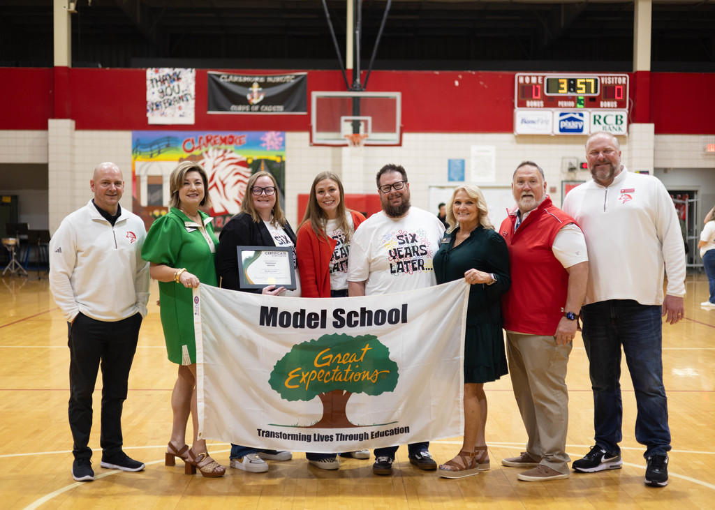 will rogers junior high with thier great expectations plaque 