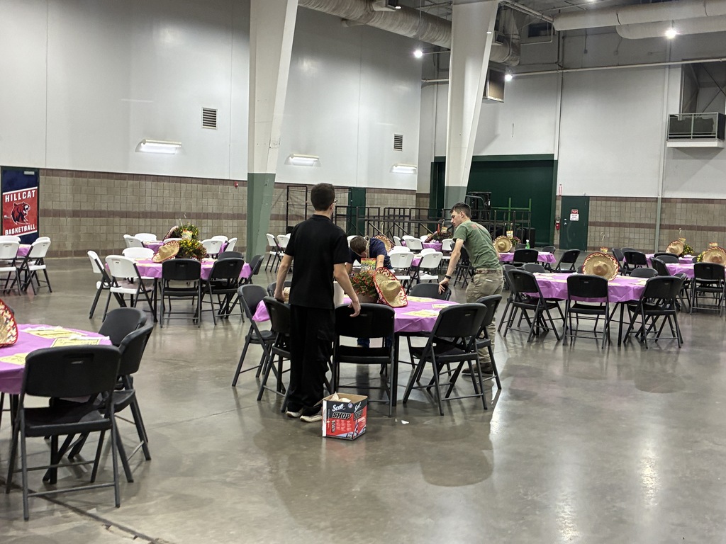 Students helping at Senior Citizen Day