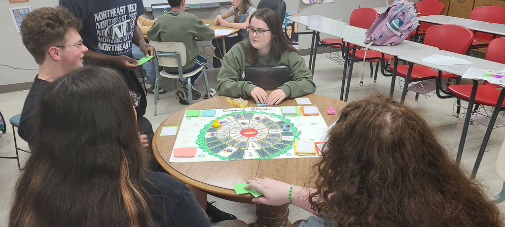 Academic Bowl students put their knowledge to the test in a different way with their Board Game Project 🎲 By creating their own games from the ground up, students explored what goes into writing strong questions, practiced communicating rules and ideas clearly, and learned how to give thoughtful, constructive feedback to one another. A creative twist on learning that challenged students to think deeper and collaborate in new ways—awesome work!