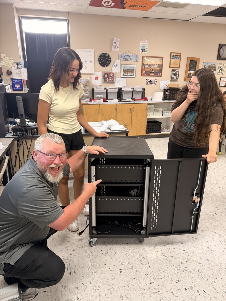 CHARGING CARTS FOR LAPTOPS