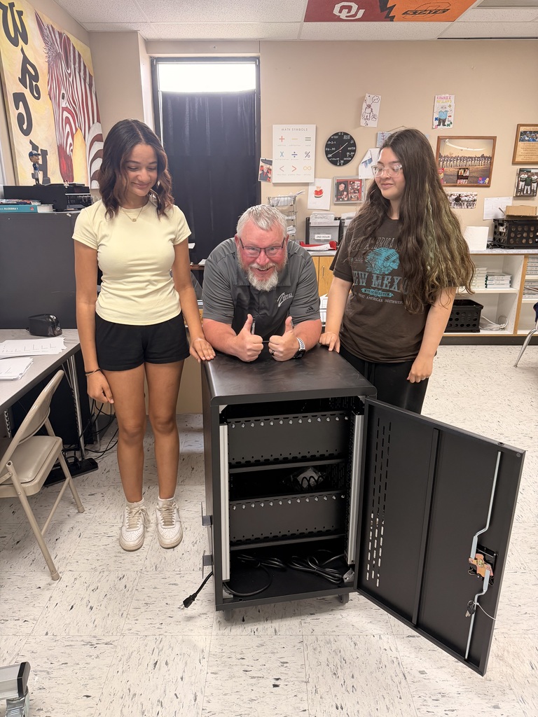 CHARGING CARTS FOR LAPTOPS