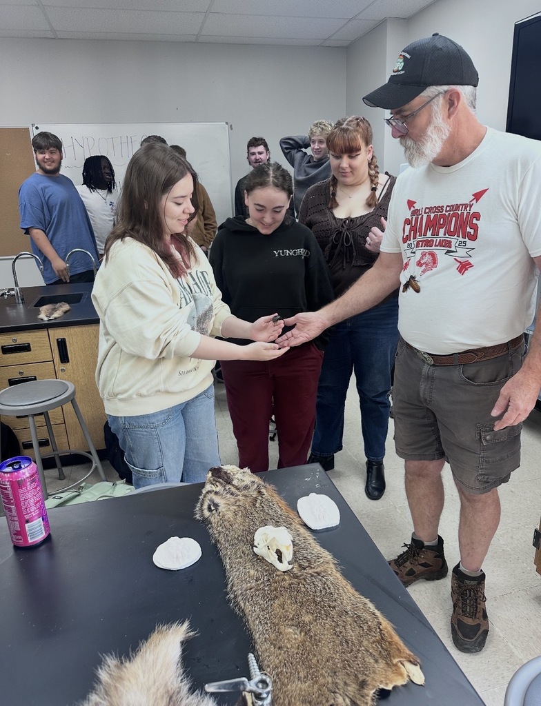 🦎🐾 Hands-on learning in Zoology! 🐍🦋  Our Zoology students had the unique opportunity to learn from Mr. Gibbs with the Rogers State Nature Reserve through an engaging, hands-on experience connected to topics studied in class. Students explored the characteristics of mammals, amphibians, and arthropods while getting an up-close look at these fascinating animal groups.  Experiences like these help bring science to life and deepen student understanding through real-world learning. Thank you to Mr. Gibbs and Rogers State Nature Reserve for sharing this incredible experience with our students! 👏🔬🐾