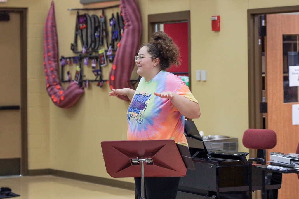 Mrs. Riley Ketterling instructing at Show Choir Camp