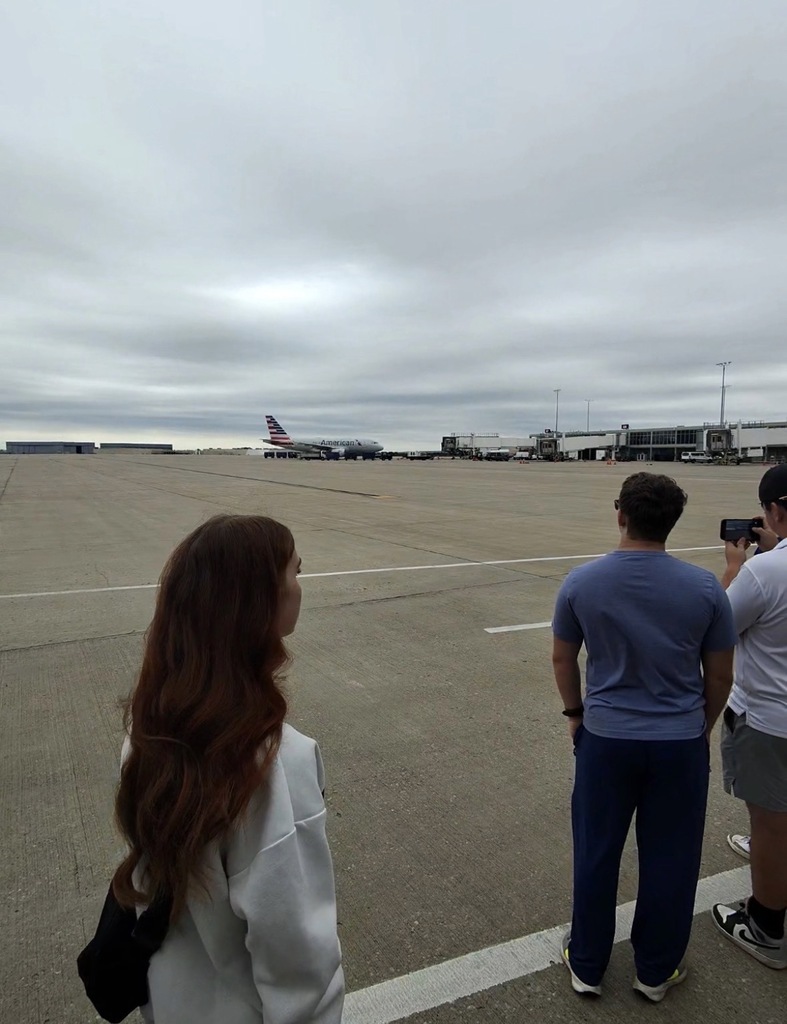 ✈️🛫 CHS Aeronautics students capped off the school year with an incredible learning experience at Tulsa International Airport!  Students toured the airport and explored a variety of aviation careers, visiting areas such as TSA, airfield operations, and even receiving exclusive access to behind-the-scenes locations like the baggage handling facilities. They also had the opportunity to watch aircraft take off and land from the airfield.  One of the highlights of the trip was seeing the new air traffic control tower under construction—a $110 million project that will stand 257 feet tall, making it 100 feet taller than the current tower.  Thank you to Tulsa International Airport for providing our students with this unforgettable look into the world of aviation! ✈️