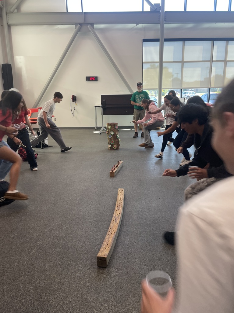 Students recently had the opportunity to learn from Mr. Gibbs of Rogers State University as they explored animal adaptations and ecosystems!  Using different bird beak shapes and a variety of food sources, students participated in a hands-on activity that demonstrated how physical adaptations help animals survive and fill specific ecological niches.
