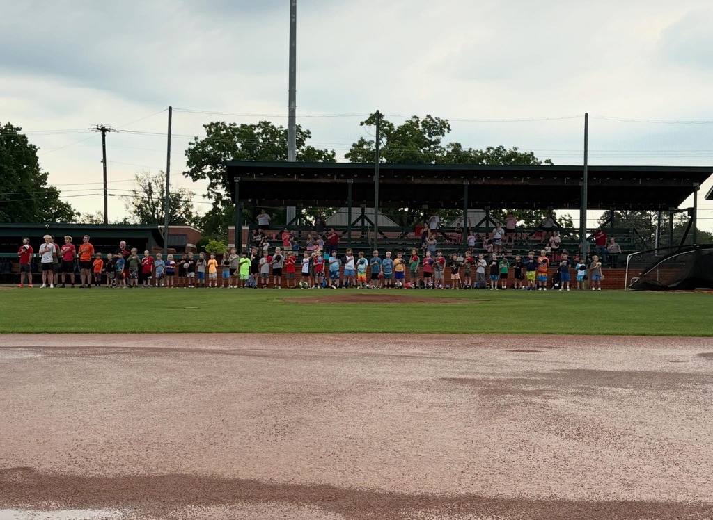 Zebra Baseball players recently gave back to the game by investing in the next generation at a youth baseball camp.  Our athletes stepped into leadership roles by coaching, encouraging, and demonstrating skills to young players—sharing not just technique, but also teamwork, effort, and love for the game.  We’re proud to see our players leading on and off the field!