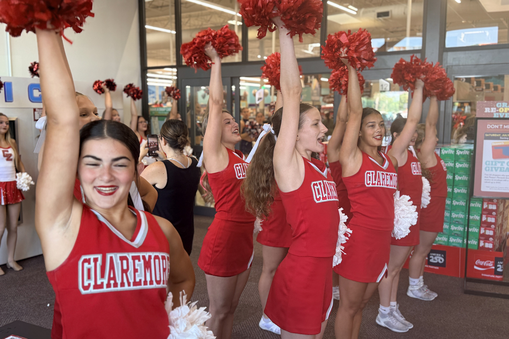 Claremore Zebra Cheer team at Reasor's reopening