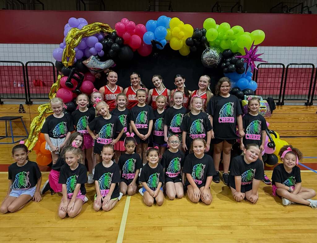 Cheer camp group photo of all participants.