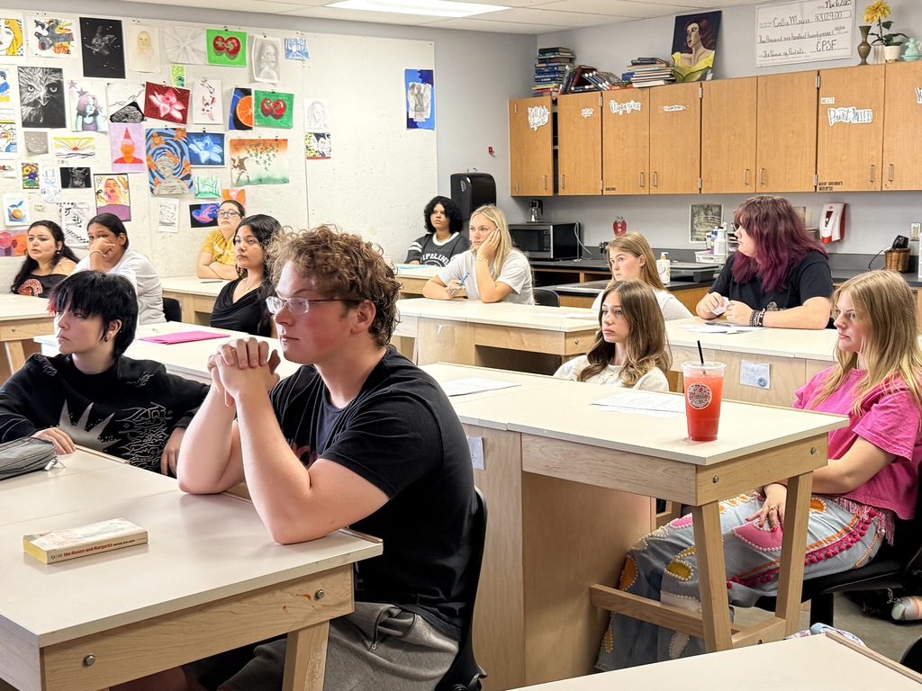 AP Art History class welcomed back to school 