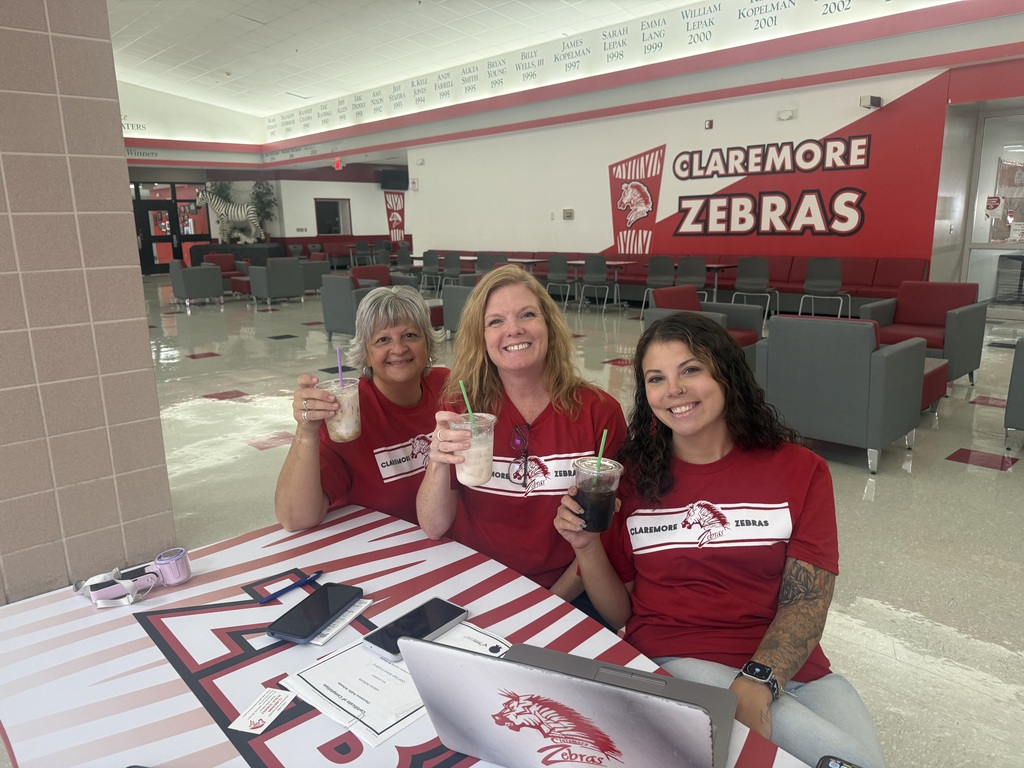 ☀️ The Sunshine Committee brought the sunshine! 🦓  Our Sunshine Committee treated our teachers to a refreshing make-your-own dirty soda station during professional development! 🥤✨  A fun and delicious way to brighten everyone’s day! We appreciate our Sunshine Committee for always finding ways to make our staff feel special.