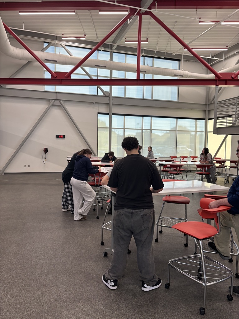 📐 Geometry in the Real World!  Our Geometry students took learning beyond the classroom and into the Makerspace to identify points, lines, and planes in real-life scenarios. From structures to everyday objects, students are seeing how geometry is all around us! 🔺📏