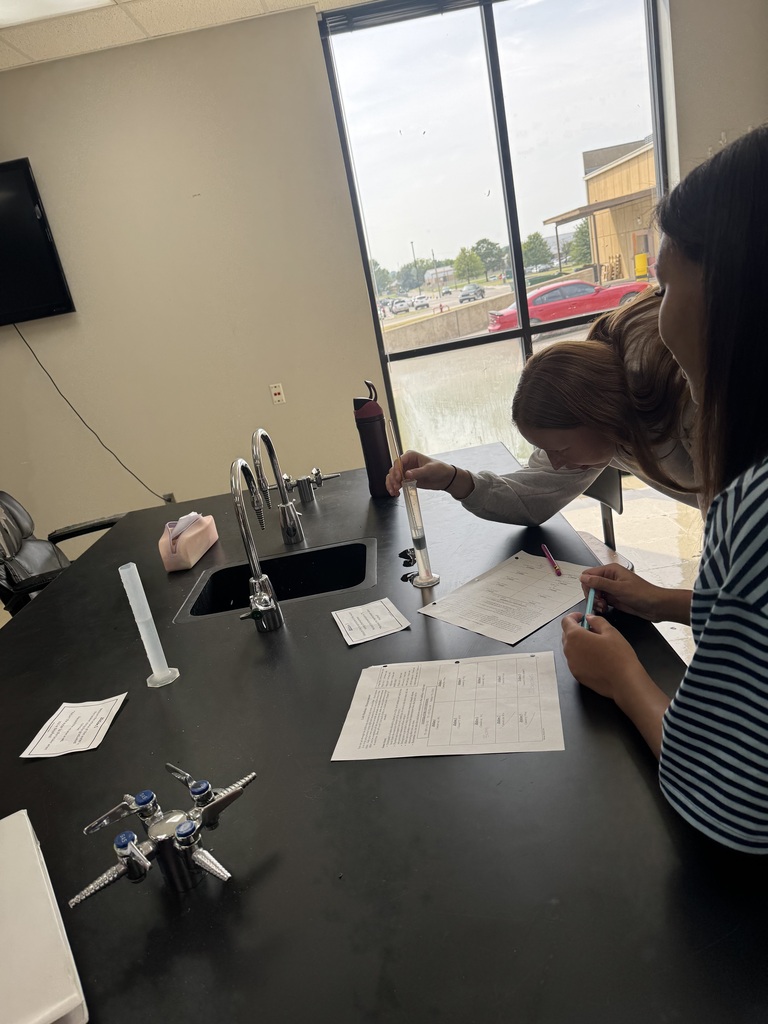 🧪 Precision Meets Accuracy in Biology! 🧪  Our Biology students put their skills to the test with hands-on measurement stations! Students worked together, followed directions, and applied what they learned about precision and accuracy to complete each challenge correctly.  A great opportunity to turn classroom learning into real-world lab experience!