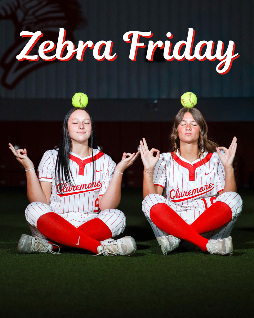 softball players